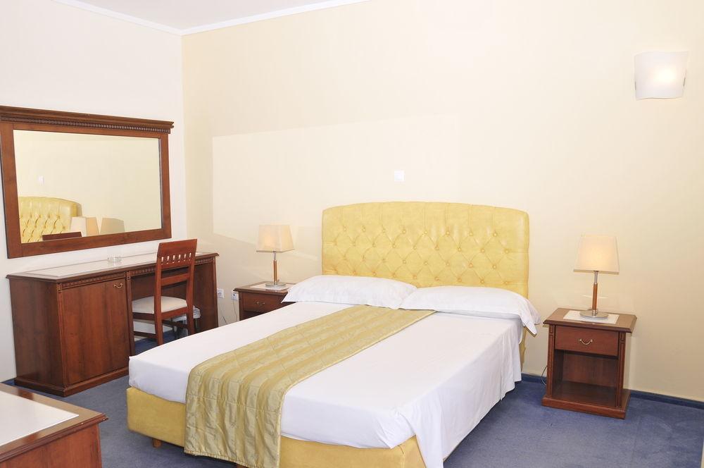 Tinos Beach Hotel מראה חיצוני תמונה