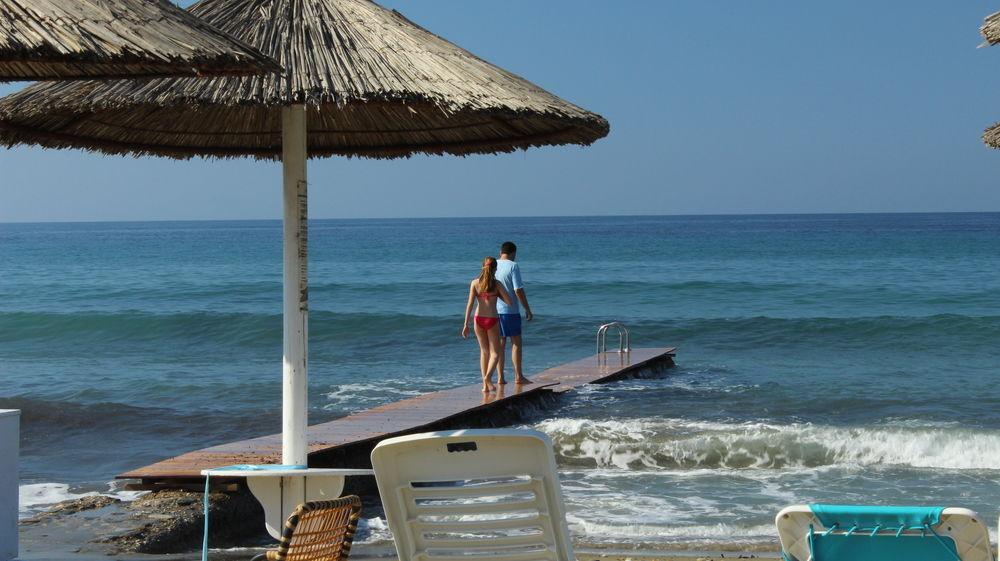 Tinos Beach Hotel מראה חיצוני תמונה