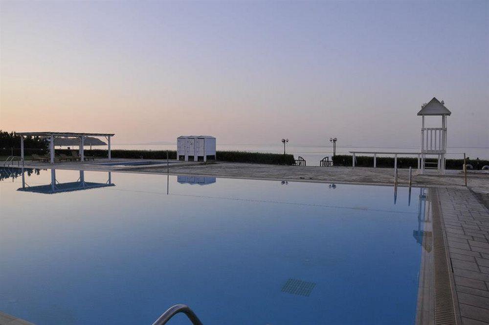 Tinos Beach Hotel מראה חיצוני תמונה