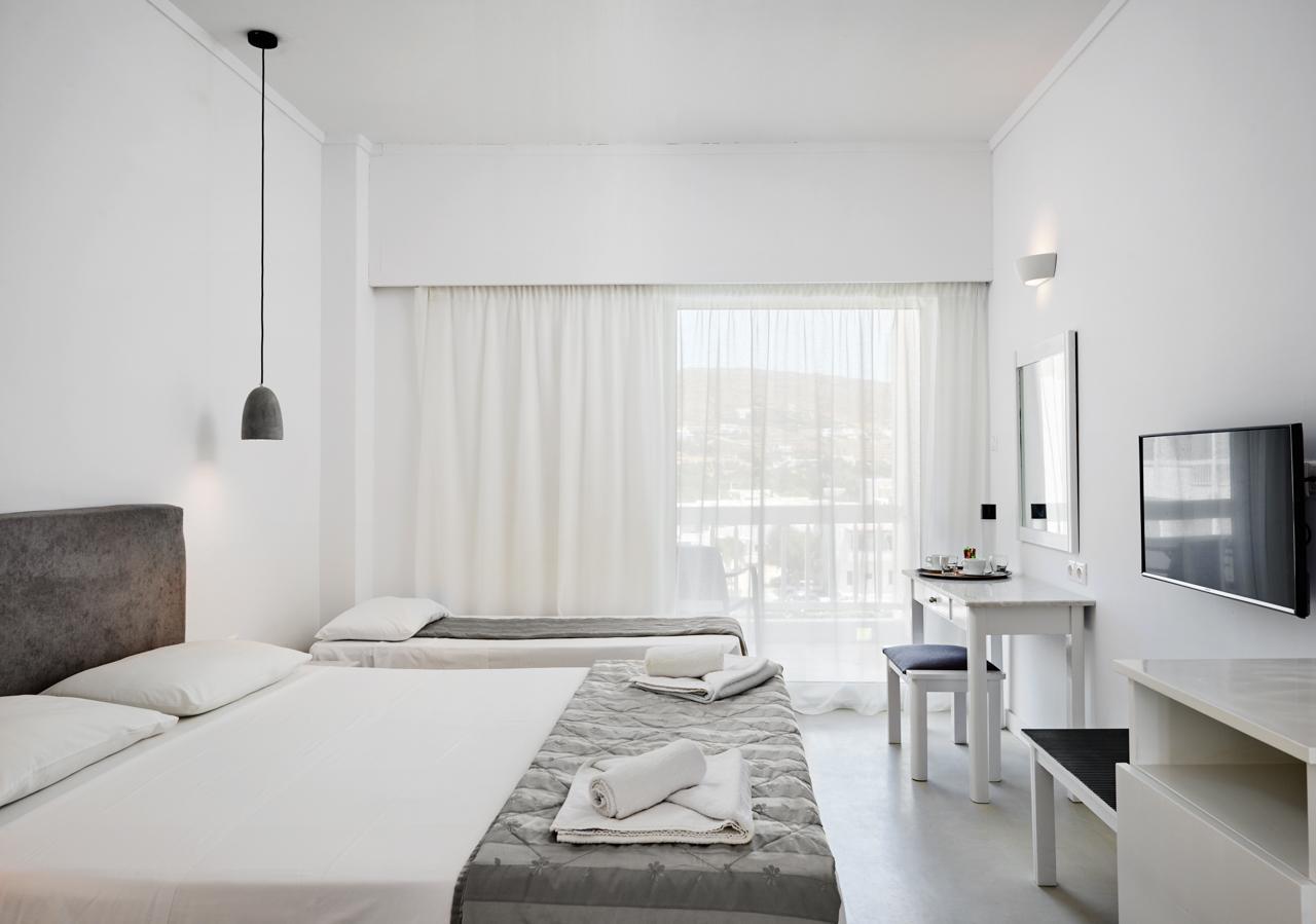 Tinos Beach Hotel מראה חיצוני תמונה