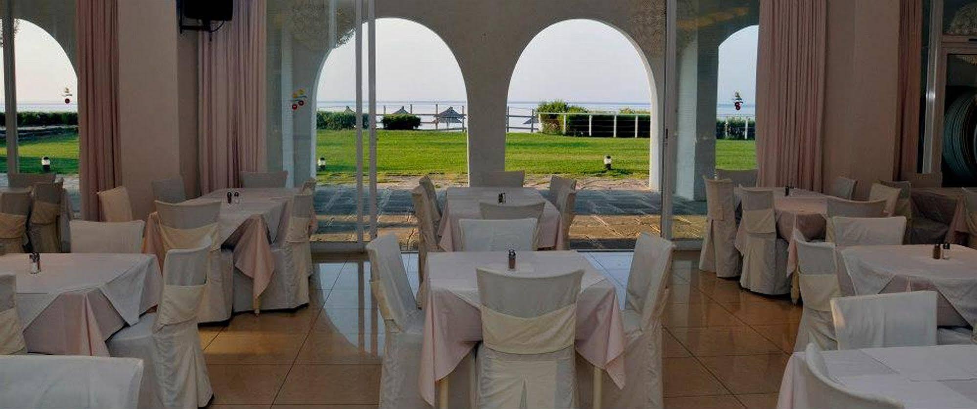 Tinos Beach Hotel מראה חיצוני תמונה